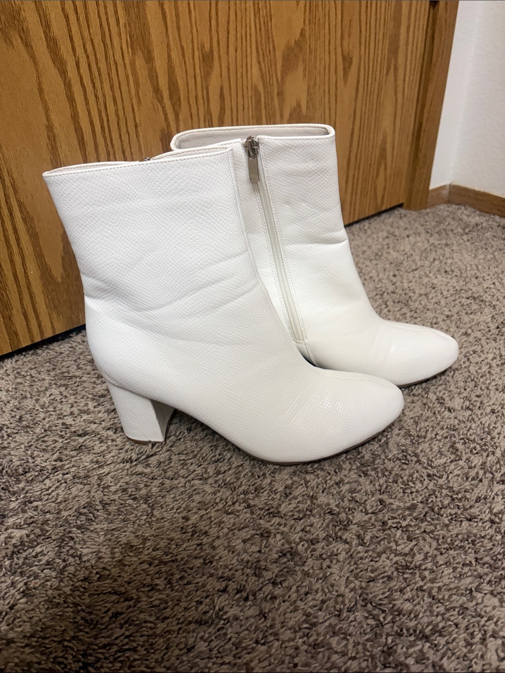 White Women's Ankle Boots with Side Zip
